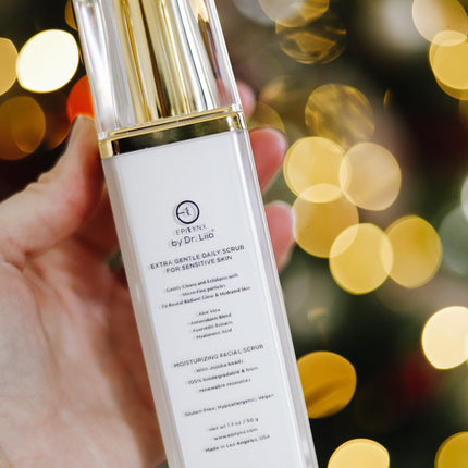 Gentle Exfoliating Face Scrub – Hyaluronic Acid, Aloe Vera &