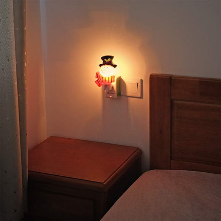 DRomance Christmas Decoration Night Light Plug in with Switch Manual On/Off, Plug in Nightlight for Kids Incandescent Bulb Included with 360 Degree Swivel Plug, Snowman Night Light Bedroom