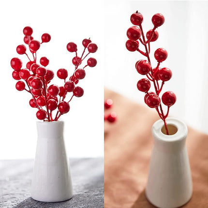 30 Artificial Red Berry Stems,7.9 Inch Christmas Holly Berry Branches Red Berry Picks for Holiday Home Decor and Crafts
