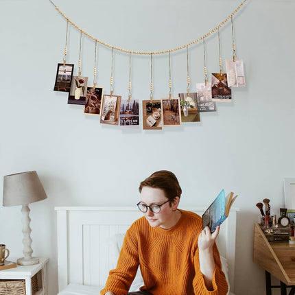 Hanging Photo Display, Wooden Bead Garland, Boho Style Collage Photo Frame Decoration for Dorms, Classrooms, Bedrooms, Hanging Display Card Holder