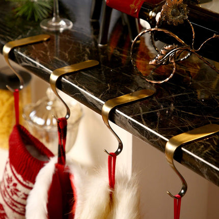 Boao 4 Pcs Christmas Stocking Holders Metal Mantel Stockings Hangers Classic Shelf Heavy Duty Stocking Garland Hangers for Counter Tables Window Fireplace Xmas Party Decoration (Bronze)