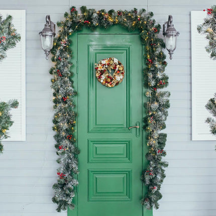 2 Pack Magnetic Wreath Hanger Wreath Holder Wreath Hanger Hook for Metal Front Door for Christmas Decorations