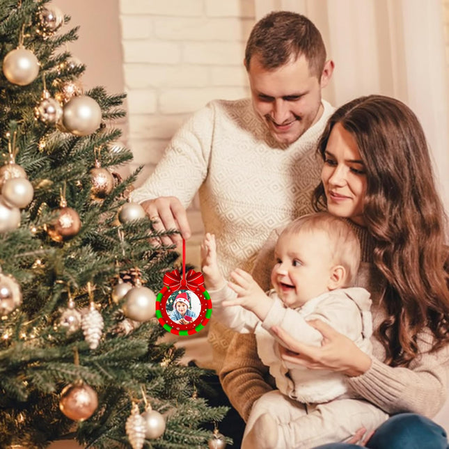 SICOHOME Christmas Frame Ornament , 2.8"x 3" Christmas Wreath Photo Ornament,Personalized Christmas Picture Frame Ornament, Christmas Ornament for Tree Decoration