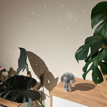 Creative Mushroom Disco Ball for Party, Table Decor Mirror Retro Handmade Disco Ball Mushroom Shape Home Art Decorations,Bar Ornaments(Silver, S(5.9''))