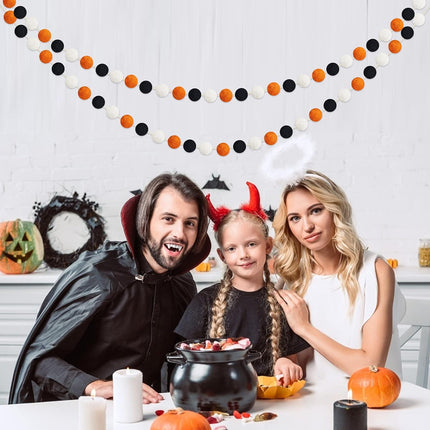 60 Balls Halloween Felt Ball Garlands - Halloween Decorations - Halloween Black Orange White Pom Pom Garlands for Home Tree- Halloween Party Indoor Outdoor Home Office Hanging Decor - 25mm