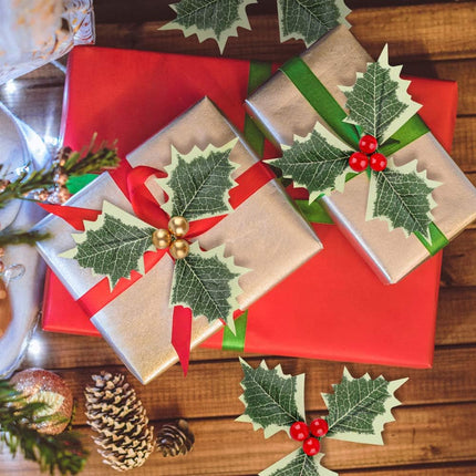 BigOtters Artificial Holly Berries with Green Leaves, 24PCS Gold and Red Holly Berry Flower with Leaves for Christmas Wreath Arrangement Cake Toppers Craft Wedding Party Home Decorations