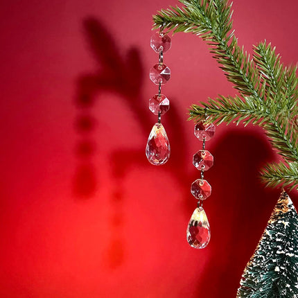Christmas Ornaments Crystal Tree Decorations, 30Pcs Acrylic Clear Hanging Crystals for Centerpieces Teardrop Chandelier Garland Beads for Xmas Wedding Party Home Decor