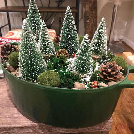 Bottle Brush Trees Christmas Decor, Small Mini Christmas Trees for Tabletop, Christmas Decorations for Indoor Kitchen Village Table Centerpieces, Mini Green Xmas Flocked Frosted Sisal Tree