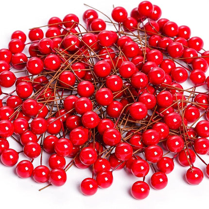 Lystaii 200pcs Artificial Holly Berries Mini 10 mm Christmas Fake Berries with Wire Stems Artificial Berry Fake Berry Stems Picks for Christmas Tree Decorations Wreath Craft Wedding Party Decor (Red)