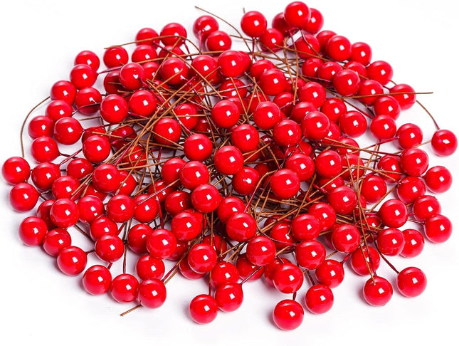 Lystaii 200pcs Artificial Holly Berries Mini 10 mm Christmas Fake Berries with Wire Stems Artificial Berry Fake Berry Stems Picks for Christmas Tree Decorations Wreath Craft Wedding Party Decor (Red)