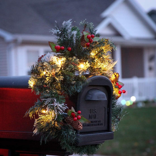Trenton s Lighted Mailbox Swag