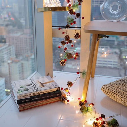 Christmas Lights, Garland with Lights, Fairy LED Lights, Decoration Pinecone Berries Indoor and Outdoor, Winter Holiday Year Decor. Battery Powered (2M 20 Lights) (Pine Cone)