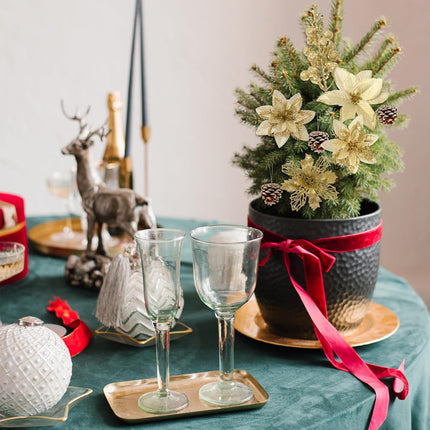 CNhoqc 115pcs Christmas Tree Decoration Accessories, Set of Gold Glitter Artificial Flower, Berry Picks, Pine Cones, Stems, Christmas Poinsettia Flower for Xmas Tree Wreath Wedding Party Decor (Gold)