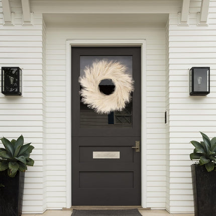 Sggvecsy Pampas Grass Wreath 26’’ Faux Pampas Wreath for All Seasons Artificial Pampas Wreath Christmas Decor Boho Wall Decor for Front Door Farmhouse Fall Autumn Xmas Spring Wreath Decoration (Biege)