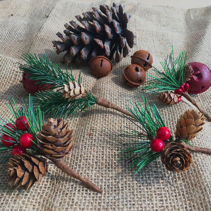 DULRLLY 20pcs Artificial Pine Picks, Pine Needles Branches with Red Berry Stems, Small Fake Berries Pinecones Branches for Crafts Xmas Tree DIY Garland Holiday Wreath (A)