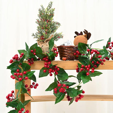 MARTINE MALL Christmas Garland with Red Berry, Artificial Red Berry Greenery Garland, 5.7 FT Red Berries Holly Leaves Christmas Hanging Garlands for Door Garden Stairway Fireplace Christmas Tree Decor