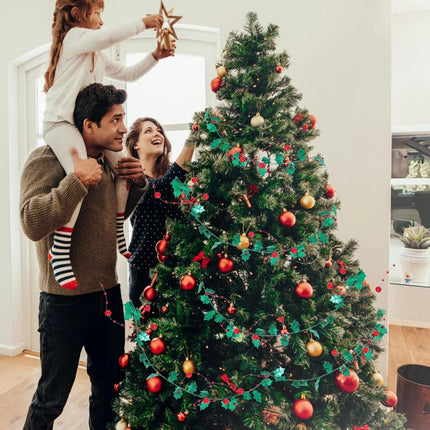 Fanwaoo 16 Feet Christmas Tree Beads Strings Pearl Berry Beads Strands Garland Artificial Green Leave Chain Plastic Beads Roll Christmas Decoration for Wedding Holiday Party Home Indoor Outdoor Green