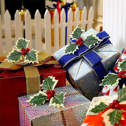 Artificial Christmas Red Berry Picks, 10pcs Artificial Holly Berry with Green Leaves for Xams Wreath Arrangement Cake Topper Box Decorations Crafts Supplies Red