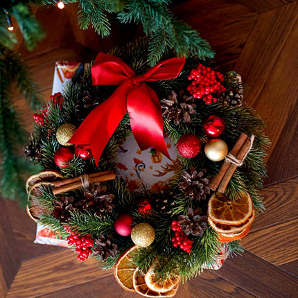 40Pcs Natural Christmas Tree Ornaments - Dried Orange Slice Ornaments Pine Cones Cinnamon Sticks Mix Dried Fruit Ornament for Xmas Tree DIY Crafts Garland Decor