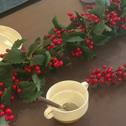 2Pcs Red Berry Christmas Garland 5.74FT Artificial Berries Garland for Mantle Indoor Outdoor Decoration Christmas Home Fireplace Winter Christmas Holiday Year Decor