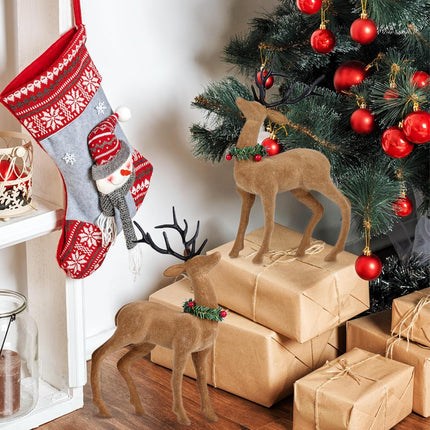 2pcs Reindeer Christmas Decorations, Flocking Christmas Reindeer Figurines with Red Berry and Pine Needle, Deer Décor Christmas Table Decorations, Christmas Table Centerpieces
