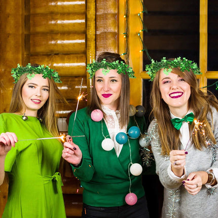 Shamrocks Wire Garland St. Patrick's Day Garland Green Irish Saint Patty Party Decorations (32.8 ft/ 10 Meters)