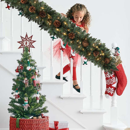 9 ft Christmas Garland, Pre-lit Garland with 50 Warm Lights, Classic Green Christmas Garland with 300 Branch Tips and Real Pinecone Decoration