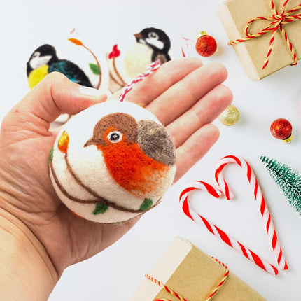 GLACIART ONE Felt Christmas Ornaments Balls Set of 3 Large 2.4” Christmas Tree Decorations, Hanging Christmas Garland, Ideal Christmas & Fall Season Decoration Zealand Natural Wool