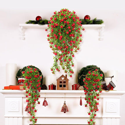 RECUTMS Artificial Hanging Berry Garland 2.3FT Red Berry Garland with Leaves Artificial Christmas Berry Wall Decorations Indoor Home Mantel Decor Outdoor Courtyard Thanksgiving Decoration (Red)