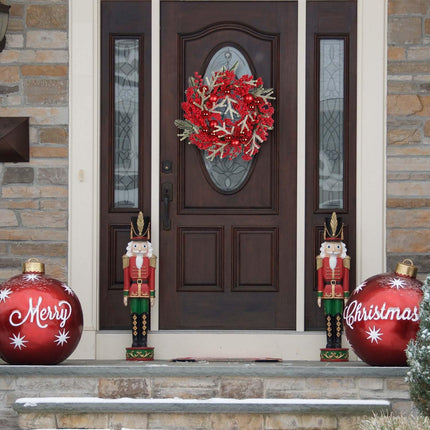 20 Inch Artificial Christmas Wreath, Decorated with Red Berries Pine Needles Red Christmas Ball for Indoor & Outdoor Christmas Decorations