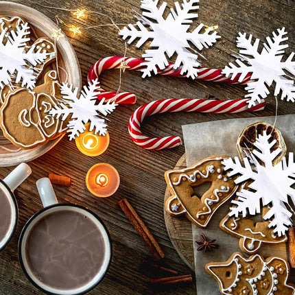 36PCS Christmas Hanging Snowflakes Decorations,24PCS 3D White Snowflakes Ornaments and 12PCS Flat Snowflakes Garland for Christmas Winter Wonderland Holiday Party Home Decor