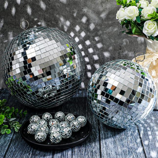 WILLBOND 17 Pack Large Christmas Disco Ball Hanging Disco Ball Small Mirror Disco Balls Decorations for Party Xmas Festivals Decor Decoration (8 Inch, 6 Inch, 1.2 Inch)