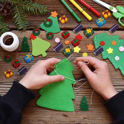 Poen 120 Pcs Christmas Miniature Ornaments Kit 50 Mini Christmas Trees Ornament 50 Christmas Resin Miniature Box and 20 Mini Green Christmas Wreaths Decorations for DIY Christmas Crafts