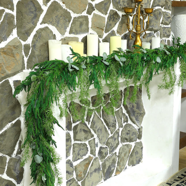Cindeer Christmas Garlands Norfolk Pine Garland Realistic Artificial Faux Greenery Garland Cedar Garland for Mantle Holiday Indoor Outdoor Fireplace Winter Christmas Decorations(1 Pcs,9 Feet)