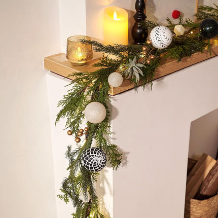 Decorbyhannah Christmas Garland with Lights, 6ft Lighted Norfolk Pine Garland with Boho Ornaments, Battery Operated Artificial Greenery Garland Christmas Decorations for Mantle(Boho Black & White)