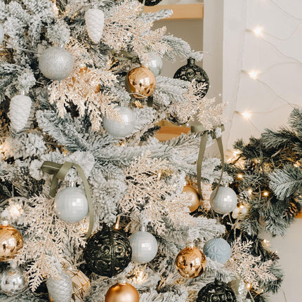 Cindeer 100 Pcs Christmas Tree Picks Sprays 10.24 Inch Glitter Artificial Pine Leaves Cedar stem Faux Pine Needles Greenery Cedar Branches Ornament for Home Garland Wreath Winter Decor(Champagne Gold)