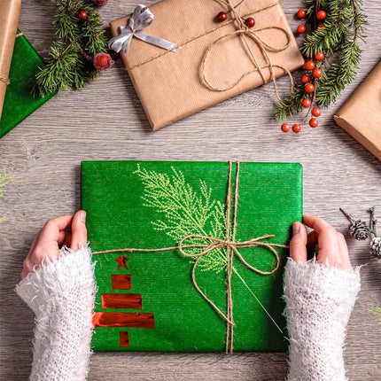 SITUMEIZI 50 Pcs Artificial Pine Branches,14 Inches Christmas Greenery Stems Cedar Faux Pine Picks Plastic Christmas Decor for DIY Craft Wreath Christmas Tree Home Kitchen Holiday Decoration(50,Green)