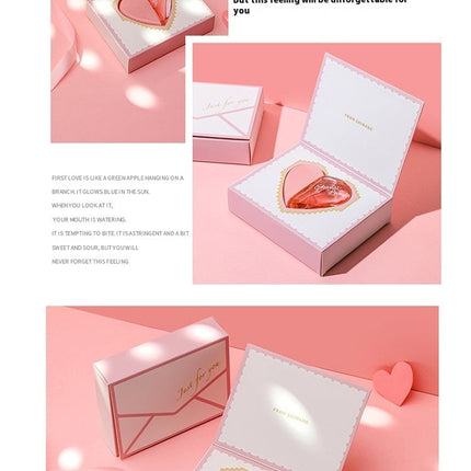 First Love Paris – The Scent of a First Glance